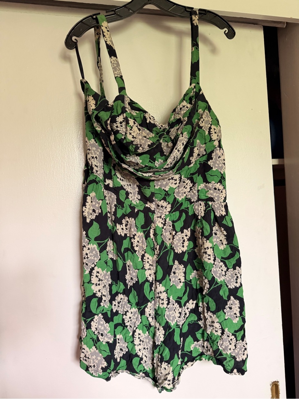 Lena Romper in Crepe Myrtle needs some love - Picture 3 of 9
